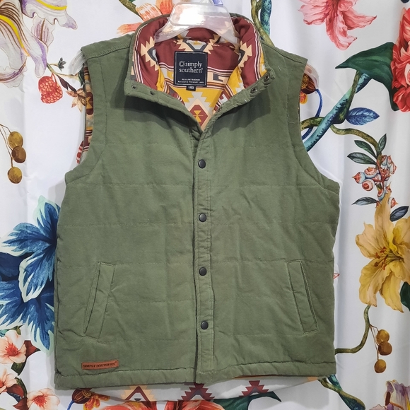 [Simply Southern] Mens soft aztec print lined vest. - Picture 2 of 6